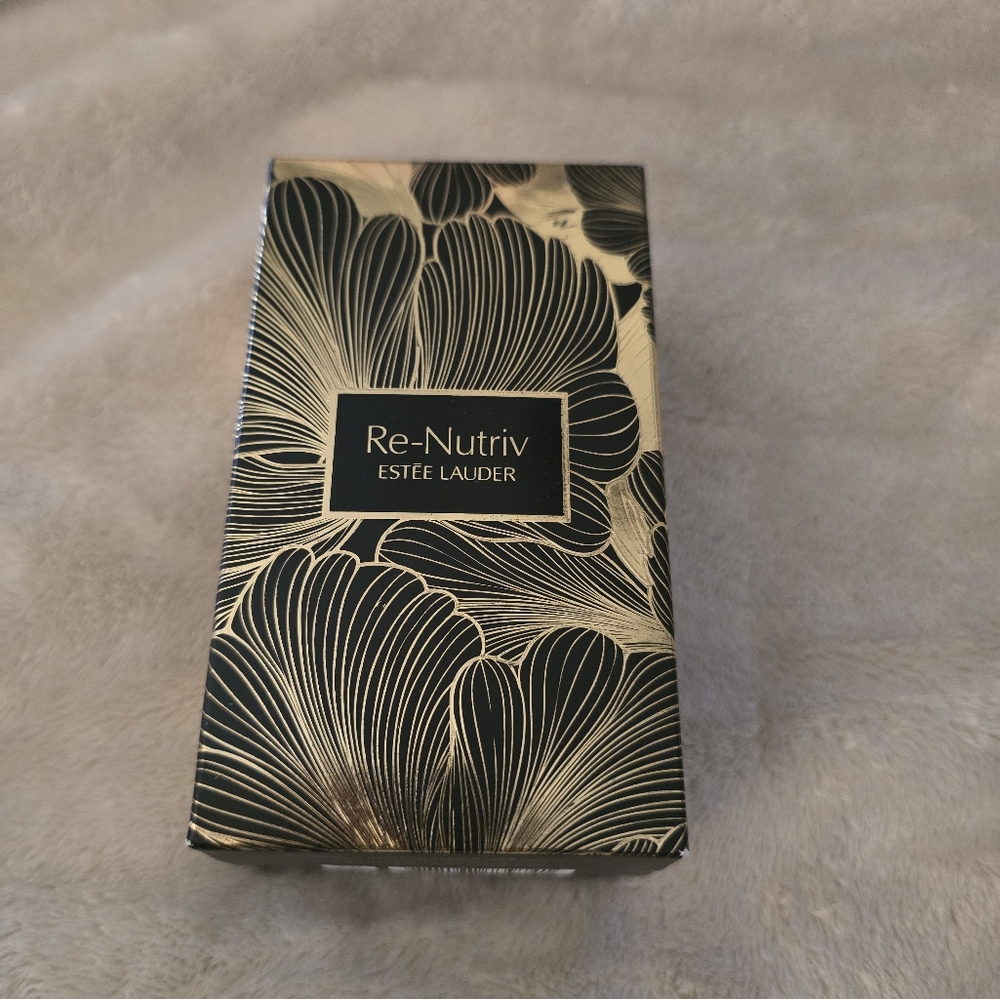 Estée Lauder Re-Nutriv Skincare 3-Piece Luxury Set – New in Box